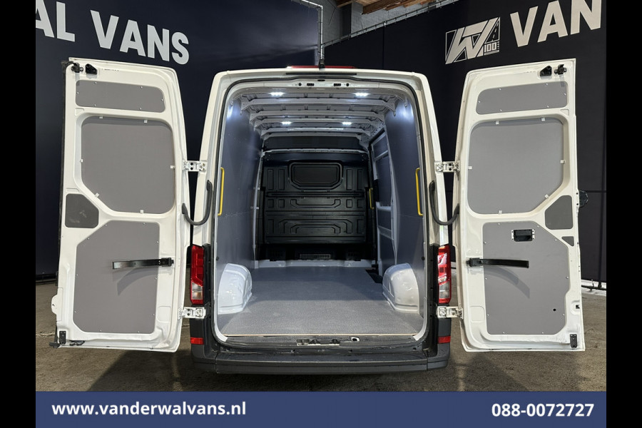 Volkswagen Crafter 2.0 TDI 140pk L3H3 L2H2 NIEUWSTAAT Euro6 Airco | Camera | Apple carplay | Android auto bijrijdersbank, 3000kg trekvermogen