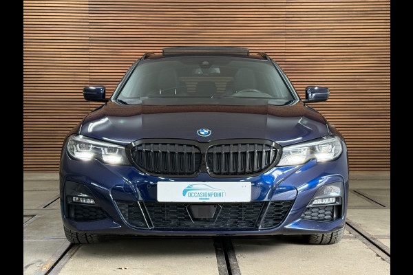 BMW 3 Serie Touring 330e High Executive M-Sport| Panorama | ACC | Trekhaak | 360° Camera | HiFi | Leder/Alcantara | Tansanite Blue