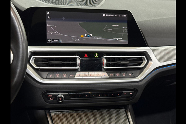 BMW 3 Serie Touring 330e High Executive M-Sport| Panorama | ACC | Trekhaak | 360° Camera | HiFi | Leder/Alcantara | Tansanite Blue