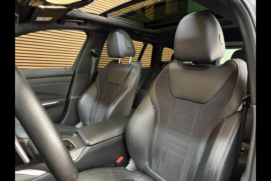 BMW 3 Serie Touring 330e High Executive M-Sport| Panorama | ACC | Trekhaak | 360° Camera | HiFi | Leder/Alcantara | Tansanite Blue