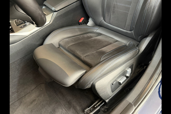 BMW 3 Serie Touring 330e High Executive M-Sport| Panorama | ACC | Trekhaak | 360° Camera | HiFi | Leder/Alcantara | Tansanite Blue