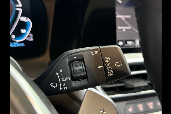 BMW 3 Serie Touring 330e High Executive M-Sport| Panorama | ACC | Trekhaak | 360° Camera | HiFi | Leder/Alcantara | Tansanite Blue