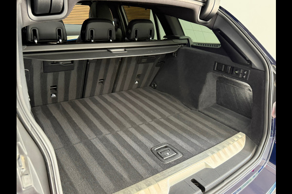 BMW 3 Serie Touring 330e High Executive M-Sport| Panorama | ACC | Trekhaak | 360° Camera | HiFi | Leder/Alcantara | Tansanite Blue