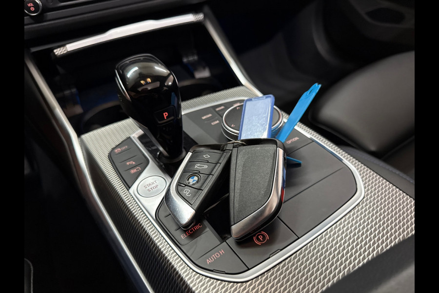 BMW 3 Serie Touring 330e High Executive M-Sport| Panorama | ACC | Trekhaak | 360° Camera | HiFi | Leder/Alcantara | Tansanite Blue