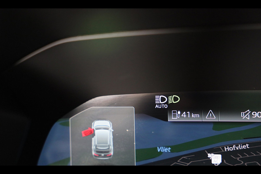 Audi A3 Sportback 45 TFSI e RS3 Look / 245 PK / RS Zetels / B & O / Leder / Lane Assist / Open Pano / Matrix / Virtual Cockpit