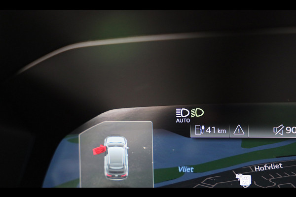 Audi A3 Sportback 45 TFSI e RS3 Look / 245 PK / RS Zetels / B & O / Leder / Lane Assist / Open Pano / Matrix / Virtual Cockpit