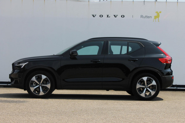 Volvo XC40 B4 211PK Automaat Plus Dark Semi elektrisch wegklapbare trekhaak / Google infotainment / Adaptieve Cruise Control / Verwarmbare voorruit