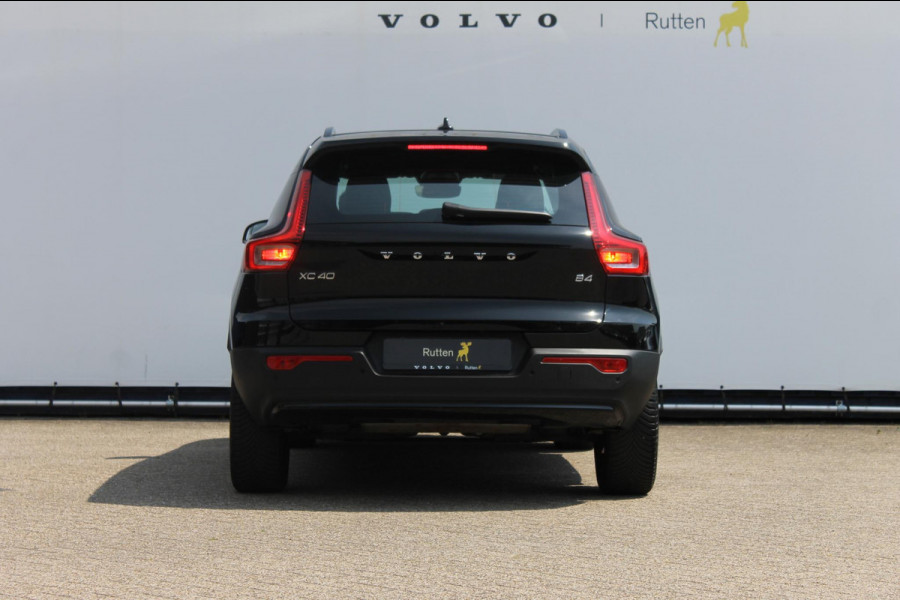 Volvo XC40 B4 211PK Automaat Plus Dark Semi elektrisch wegklapbare trekhaak / Google infotainment / Adaptieve Cruise Control / Verwarmbare voorruit