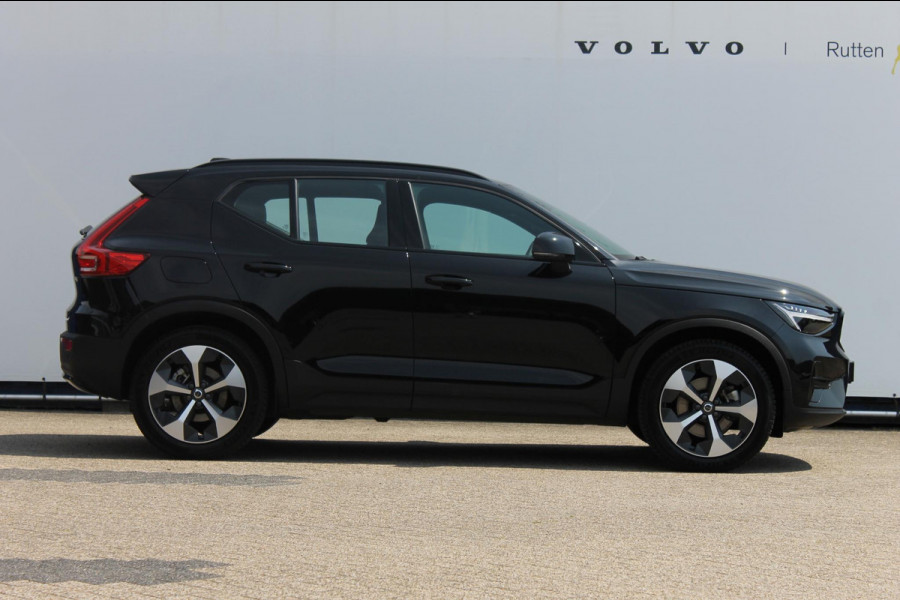 Volvo XC40 B4 211PK Automaat Plus Dark Semi elektrisch wegklapbare trekhaak / Google infotainment / Adaptieve Cruise Control / Verwarmbare voorruit