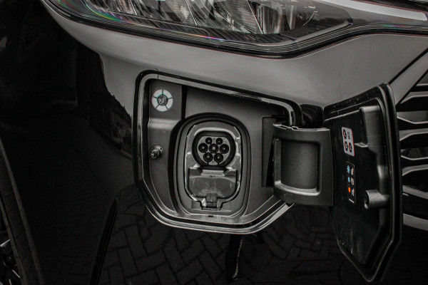 Ford E-Transit Cust. L2H1 Limited 71 kWh 218PK / JB- EDITON / CAMERA / 370KM RANGE / APPLE CARPLAY /DRIVERS- PACK /FULL OPTION