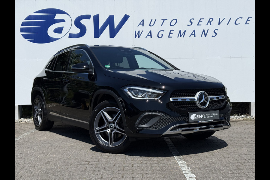 Mercedes-Benz GLA 200 Business Solution Luxury | Trekhaak | Ambient Light | LED | 18 inch