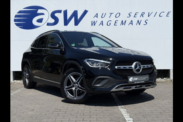 Mercedes-Benz GLA 200 Business Solution Luxury | Trekhaak | Ambient Light | LED | 18 inch