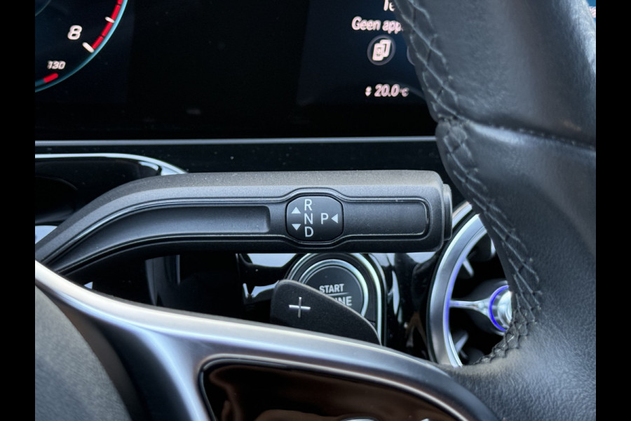 Mercedes-Benz GLA 200 Business Solution Luxury | Trekhaak | Ambient Light | LED | 18 inch
