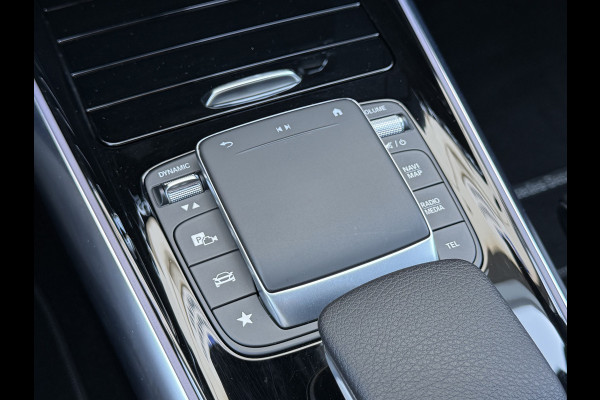 Mercedes-Benz GLA 200 Business Solution Luxury | Trekhaak | Ambient Light | LED | 18 inch