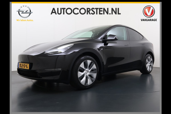 Tesla Model Y Long Range AWD 75kWh Warmtepomp Stoel+Stuur+Achterbankverwarming Premium Audio Leder Adap.Cruise Navi Camera's Ecc Keyless Voorv Elek.Achterklep AMD Ryzen™ Google Maps Dog+Kampeer modus Lmv 19" Led Privacy Glas Fabrieksgarantie op Accu en Motor tot 13-4-2031/192.000KM
