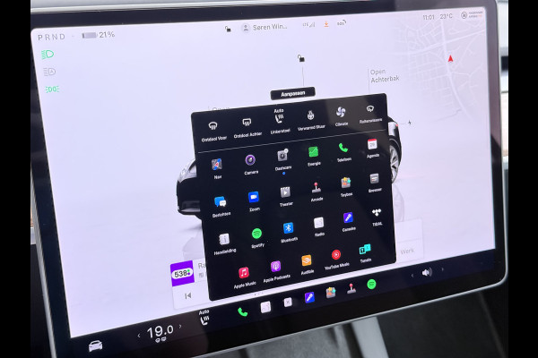Tesla Model Y Long Range AWD 75kWh Warmtepomp Stoel+Stuur+Achterbankverwarming Premium Audio Leder Adap.Cruise Navi Camera's Ecc Keyless Voorv Elek.Achterklep AMD Ryzen™ Google Maps Dog+Kampeer modus Lmv 19" Led Privacy Glas Fabrieksgarantie op Accu en Motor tot 13-4-2031/192.000KM