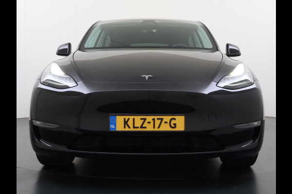 Tesla Model Y Long Range AWD 75kWh Warmtepomp Stoel+Stuur+Achterbankverwarming Premium Audio Leder Adap.Cruise Navi Camera's Ecc Keyless Voorv Elek.Achterklep AMD Ryzen™ Google Maps Dog+Kampeer modus Lmv 19" Led Privacy Glas Fabrieksgarantie op Accu en Motor tot 13-4-2031/192.000KM