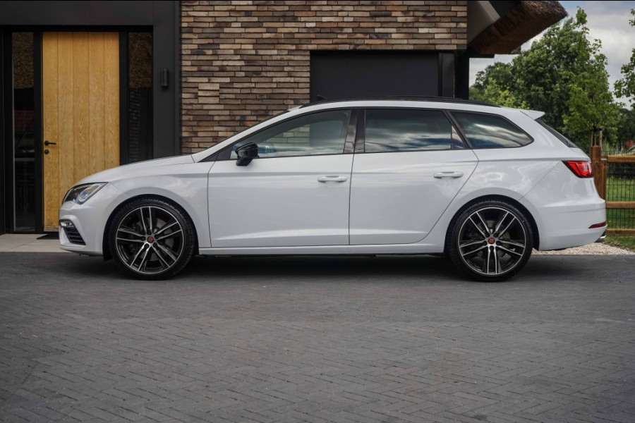 Seat Leon ST Cupra 300 4Drive Pano/DCC/ACC/Virtual/Beats