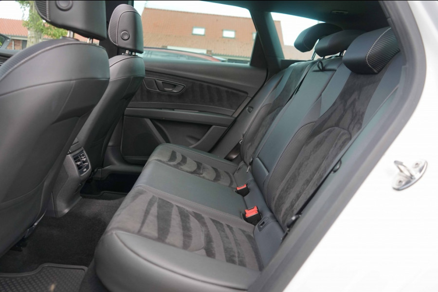 Seat Leon ST Cupra 300 4Drive Pano/DCC/ACC/Virtual/Beats