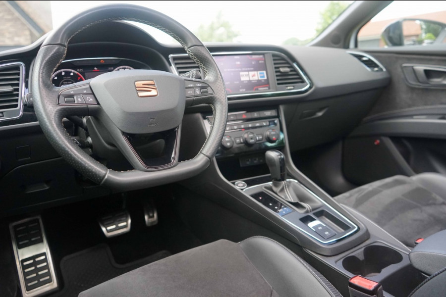 Seat Leon ST Cupra 300 4Drive Pano/DCC/ACC/Virtual/Beats
