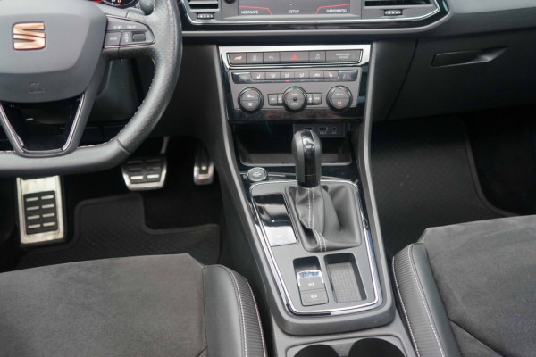 Seat Leon ST Cupra 300 4Drive Pano/DCC/ACC/Virtual/Beats