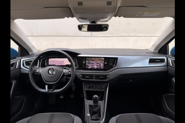 Volkswagen Polo 1.0 TSI Highline Virtual 17'' LED ACC Camera CarPlay Navi Stoelverwarming