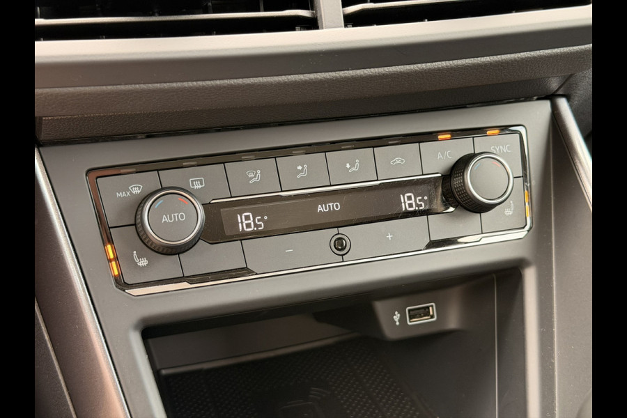 Volkswagen Polo 1.0 TSI Highline Virtual 17'' LED ACC Camera CarPlay Navi Stoelverwarming