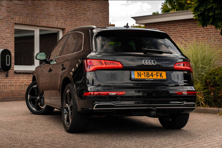 Audi Q5 50 TFSI e Quattro S Edition 300 PK Virtual Keyless Stoelverwarming Elek.Trekhaak 20''