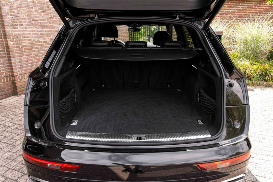 Audi Q5 50 TFSI e Quattro S Edition 300 PK Virtual Keyless Stoelverwarming Elek.Trekhaak 20''