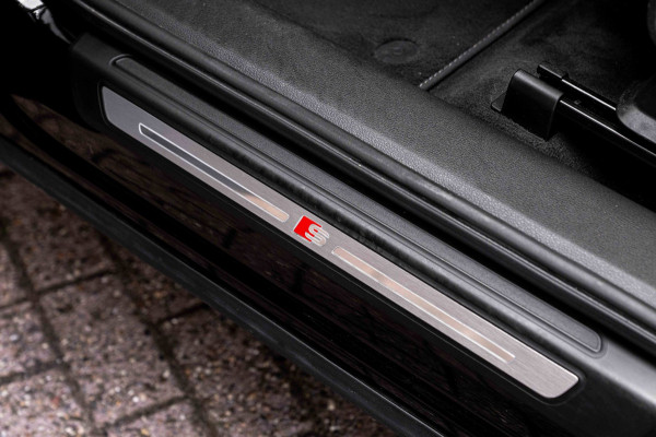 Audi Q5 50 TFSI e Quattro S Edition 300 PK Virtual Keyless Stoelverwarming Elek.Trekhaak 20''