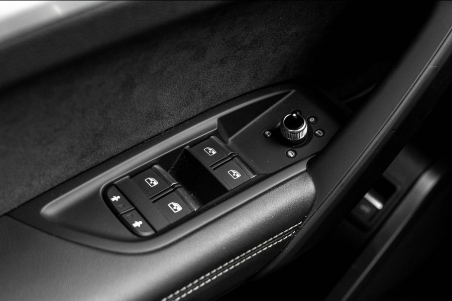 Audi Q5 50 TFSI e Quattro S Edition 300 PK Virtual Keyless Stoelverwarming Elek.Trekhaak 20''