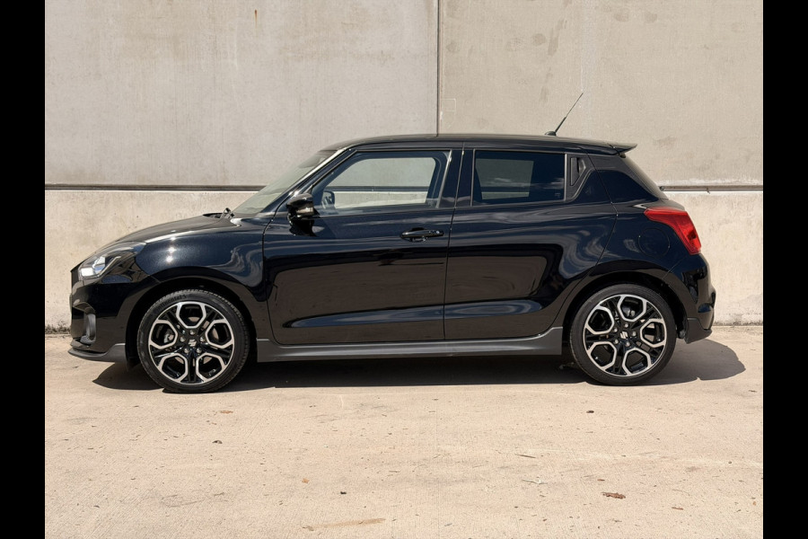 Suzuki Swift 1.4 Sport Smart Hybrid Camera CarPlay ACC 17'' LED Stoelverwarming