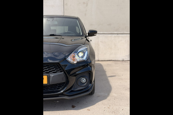 Suzuki Swift 1.4 Sport Smart Hybrid Camera CarPlay ACC 17'' LED Stoelverwarming