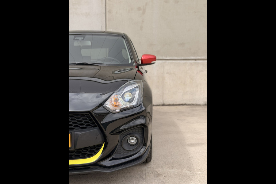 Suzuki Swift 1.4 Sport Smart Hybrid Camera CarPlay ACC 17'' LED Stoelverwarming