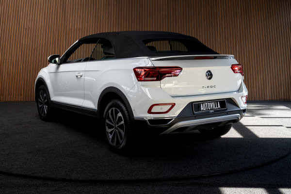 Volkswagen T-Roc Cabrio 1.5 TSI Navi Virtual C. Camera Beats PDC Stuurverwarming LED Stoelverwarming Climate Lederen dashboard LM velgen