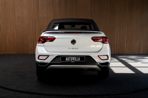 Volkswagen T-Roc Cabrio 1.5 TSI Navi Virtual C. Camera Beats PDC Stuurverwarming LED Stoelverwarming Climate Lederen dashboard LM velgen