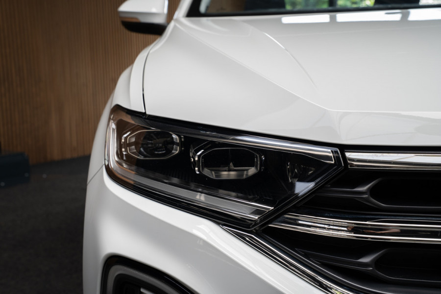 Volkswagen T-Roc Cabrio 1.5 TSI Navi Virtual C. Camera Beats PDC Stuurverwarming LED Stoelverwarming Climate Lederen dashboard LM velgen