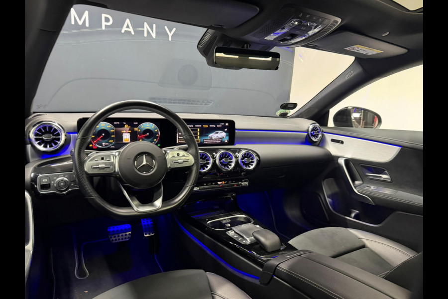 Mercedes-Benz CLA-Klasse 200 AMG Edition Pano Dodehoek Camera Sfeerver 19"