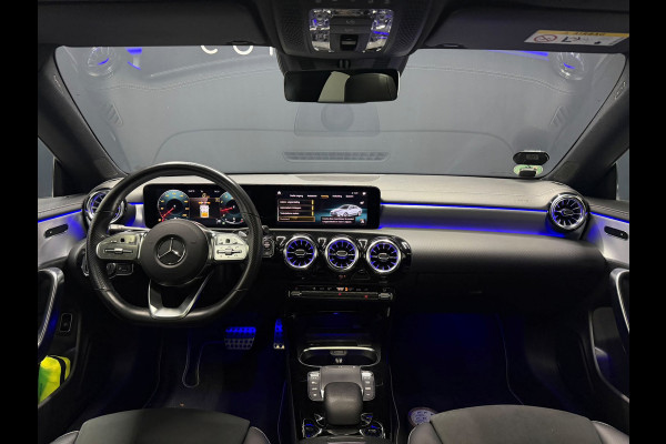 Mercedes-Benz CLA-Klasse 200 AMG Edition Pano Dodehoek Camera Sfeerver 19"