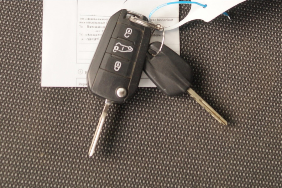 Peugeot Partner 1.5 BlueHDI Asphalt -NAVI-CAM-DAB-