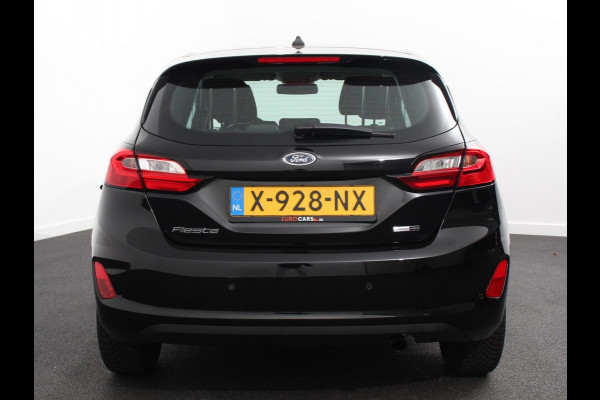 Ford Fiesta 1.0 125pk Titanium Navigatie Climate control Led Parkeer sensoren Lichtmetalen velgen Cruise Control Stoelverwarming Bluetooth