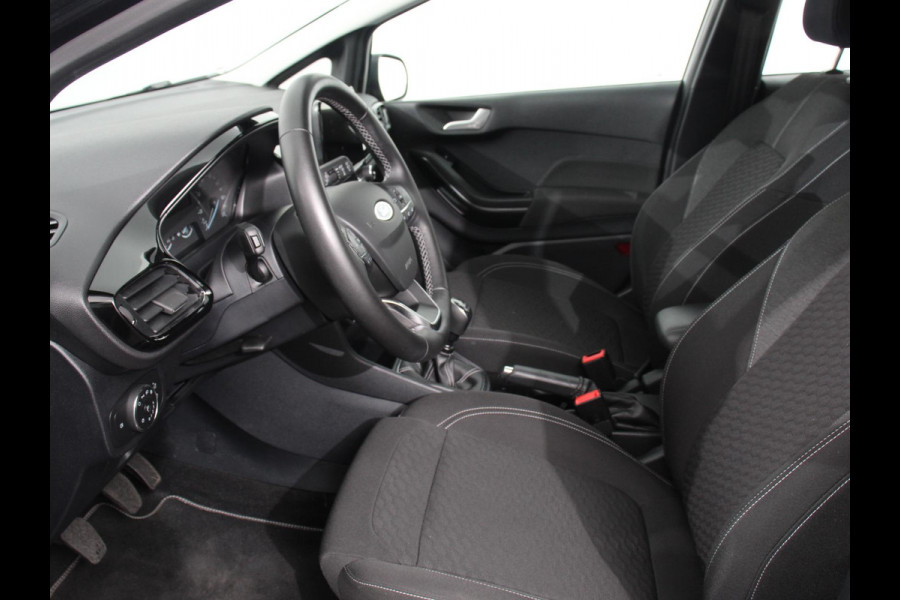 Ford Fiesta 1.0 125pk Titanium Navigatie Climate control Led Parkeer sensoren Lichtmetalen velgen Cruise Control Stoelverwarming Bluetooth