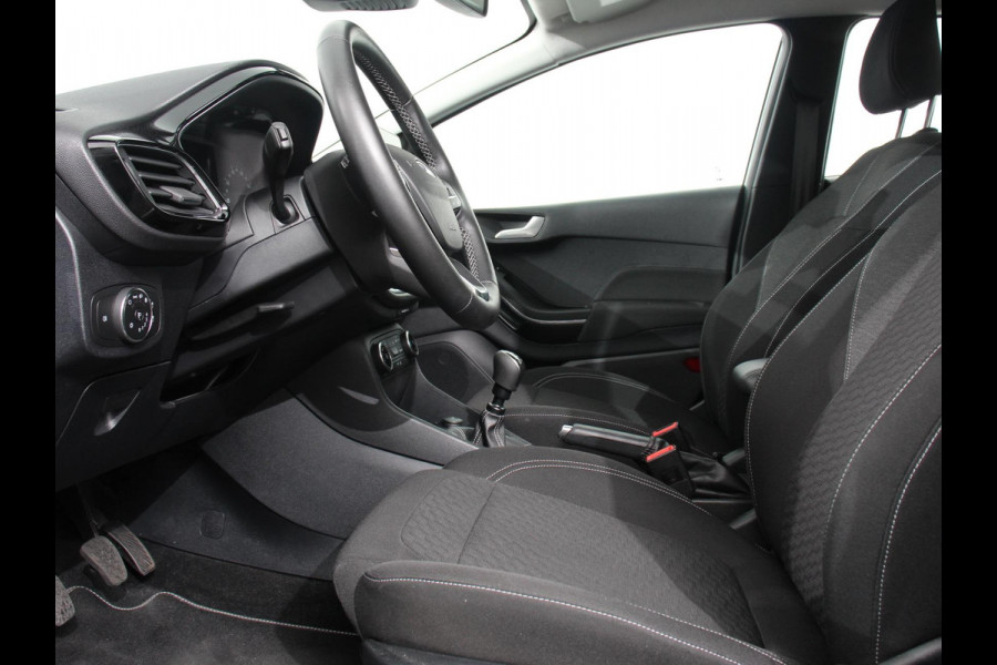 Ford Fiesta 1.0 125pk Titanium Navigatie Climate control Led Parkeer sensoren Lichtmetalen velgen Cruise Control Stoelverwarming Bluetooth