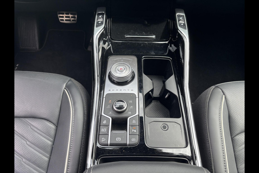 Kia Sorento 1.6 T-GDi Plug-in Hybrid 4WD ExecutiveLine 7p | Trekhaak | 360 Camera | Schuif/kantel Dak | Adaptief |