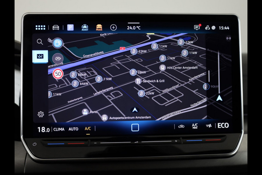 Volkswagen Golf 1.5 eHybrid Life Edition 204 pk Automaat (DSG) | Verlengde garantie | Navigatie | Parkeersensoren (Park assist) | Achteruitrijcamera | Autom. airco (3 zones) |