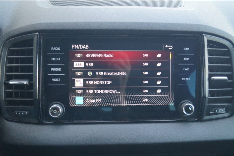 Škoda Karoq 1.5 TSI 150pk DSG Sportline Business -PANO-ECC-NAVI-