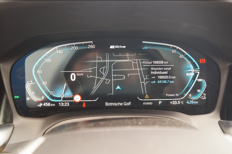 BMW 3 Serie Touring 320e PHEV Business Edition Plus -LEER-ECC-NAVI-