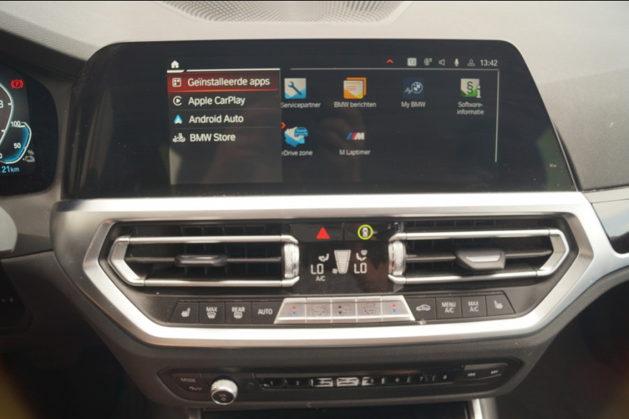 BMW 3 Serie Touring 320e PHEV Business Edition Plus -LEER-ECC-NAVI-