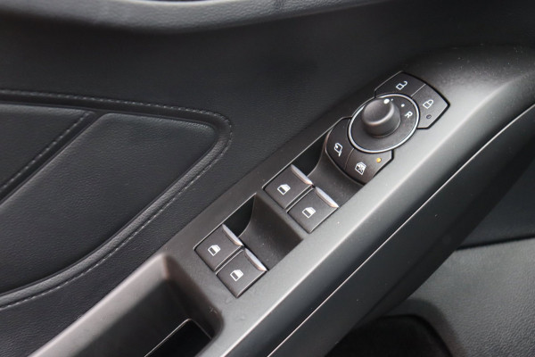 Ford FOCUS Wagon 1.0 EcoBoost Hybrid Titanium Style org.NL carplay LED
