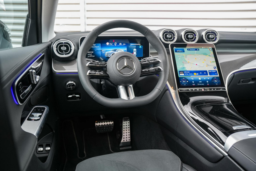 Mercedes-Benz GLC Coupé 400e 4MATIC AMG Line Schuifdak Ambient Trekhaak Leer 360 Camera Memory ACC